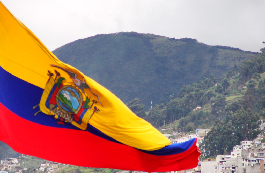 Эквадор, флаг