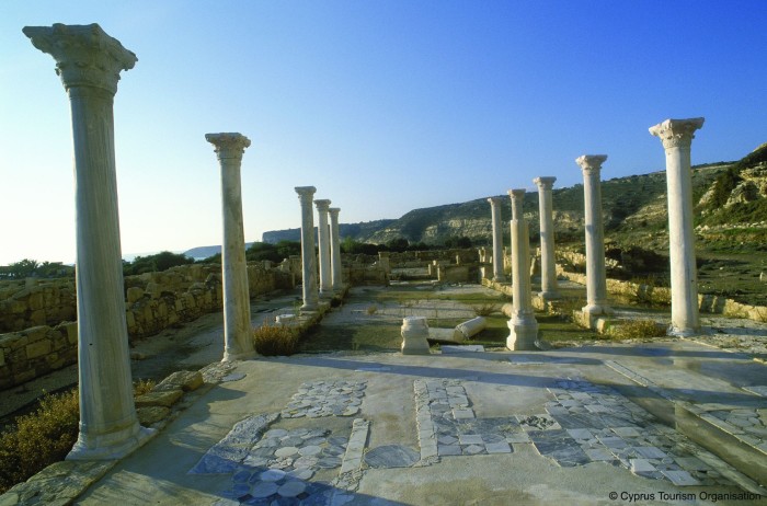 Кипр, колонны