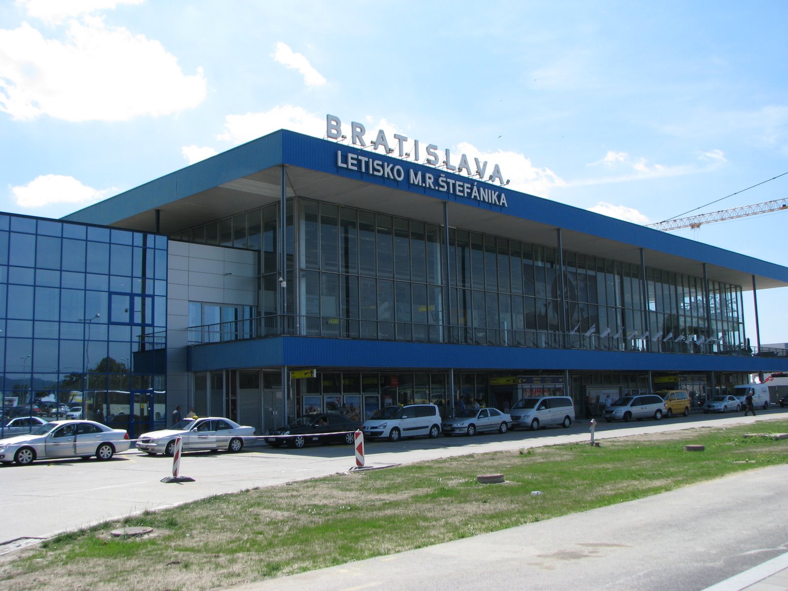 аэропорт братислава
