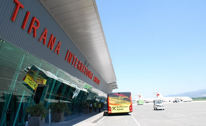 Дешевые авиабилеты в Албанию