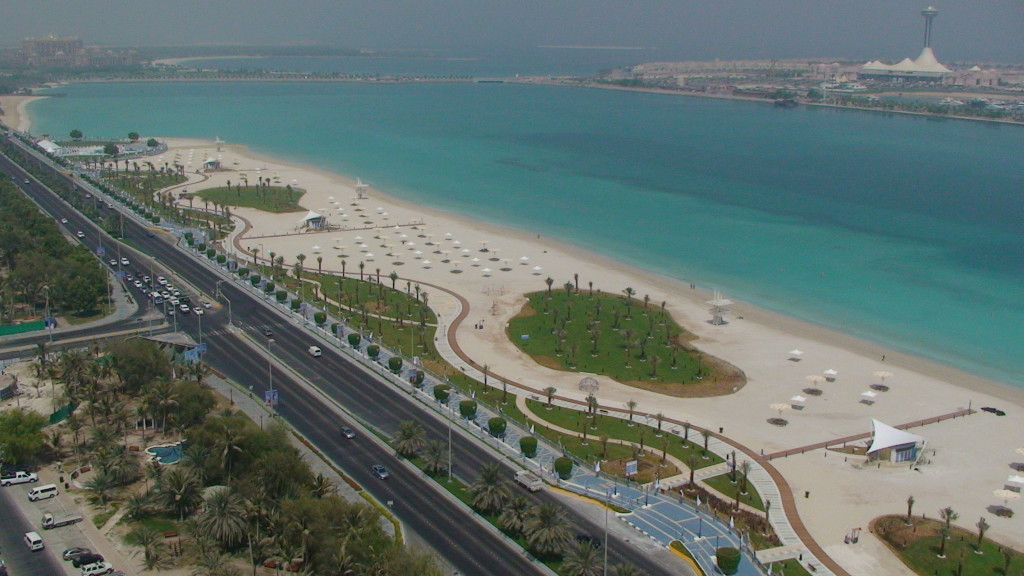 Пляж Абу-Даби, панорама